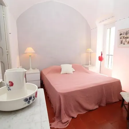 La Maison De B *