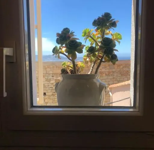 La Maison De B * Lumio (Corsica)